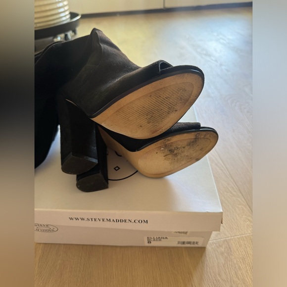 Steve Madden Elliana black suede over the knee open toe boots size 8 used - Picture 2 of 2